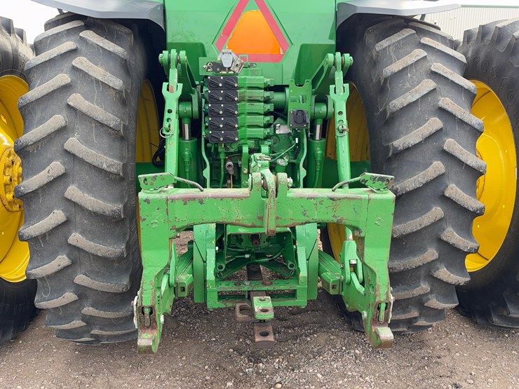 john-deere-8110-image-18