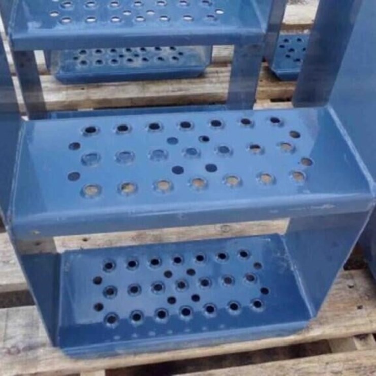 3- METAL STEPS, 14½ " WIDE 6" DEEP, 19" TALL