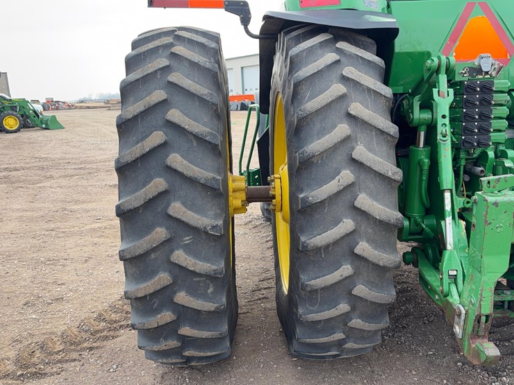 john-deere-8110-image-16