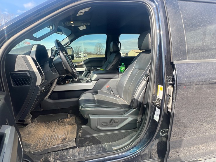 2022-ford-f450-lariat-image-14