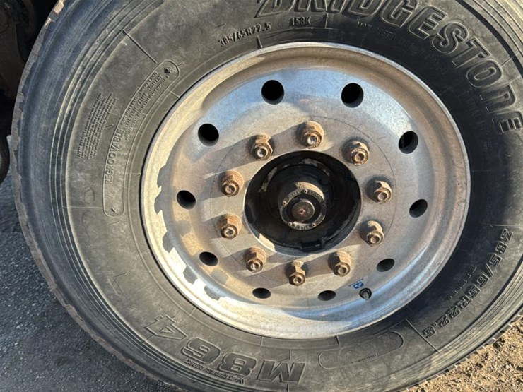 2005-kenworth-t800-image-39