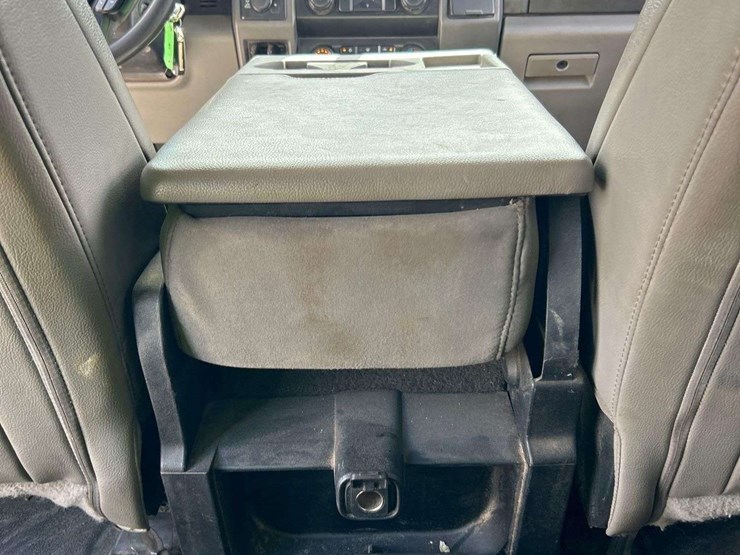 2020-ford-f250-image-22