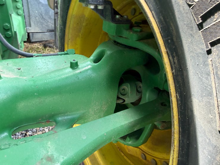 2023-john-deere-8r-310-image-15