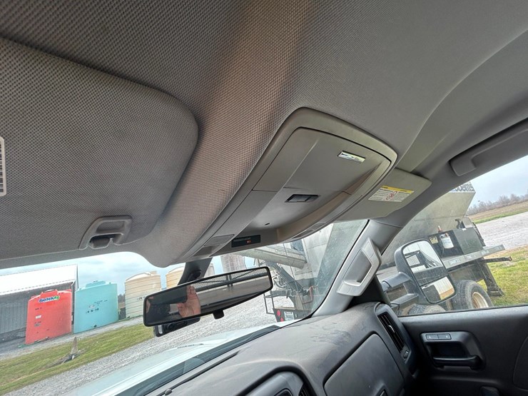 2015-gmc-3500hd-image-41