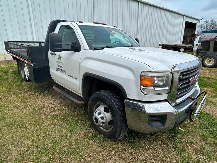 2015-gmc-3500hd-image-3