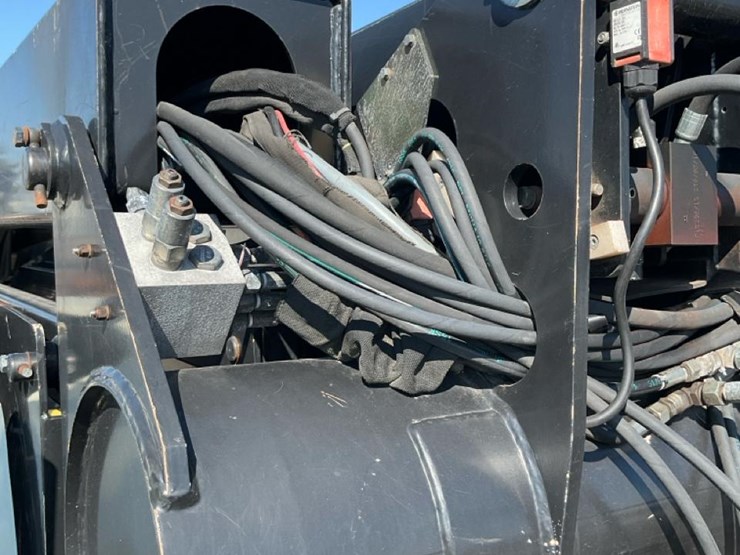 #1250-•-2016-niftylift-sd64d-articulating-boom-lift-image-48