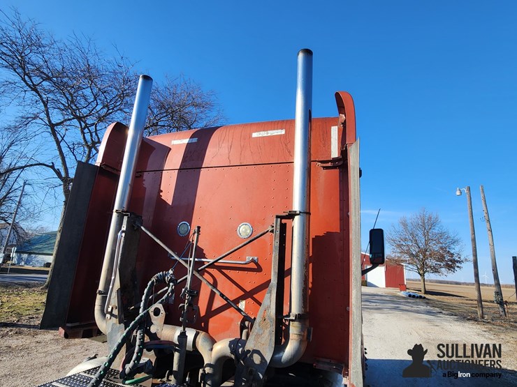 2007-peterbilt-387-image-16