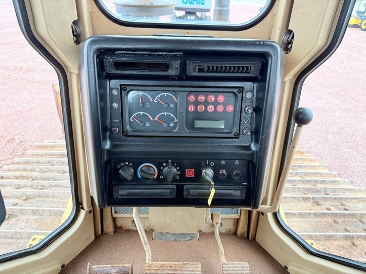 caterpillar-d6m-lgp-image-50