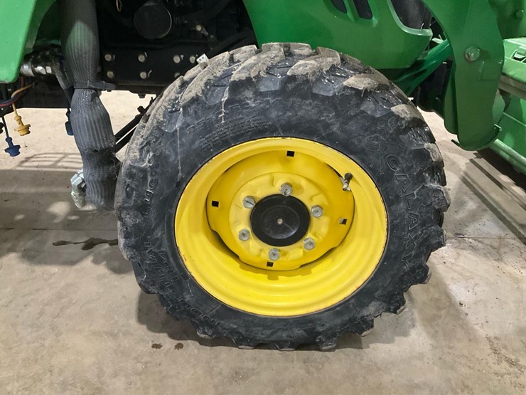 2010-john-deere-3520-image-49
