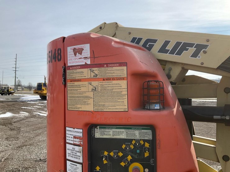 2000-jlg-e300ajp-image-41