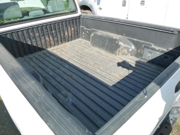 2014-toyota-tacoma-image-14