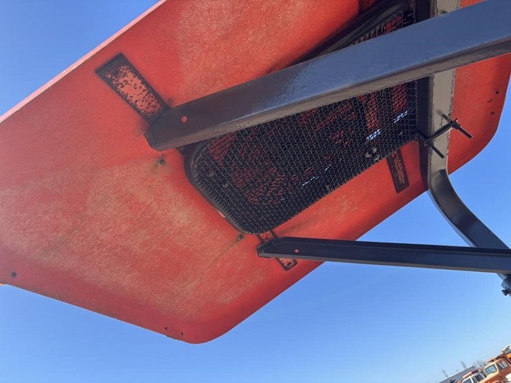 2017-kubota-l4760d-image-37