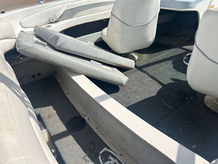 2001-sea-ray-182-ski-boat-image-19