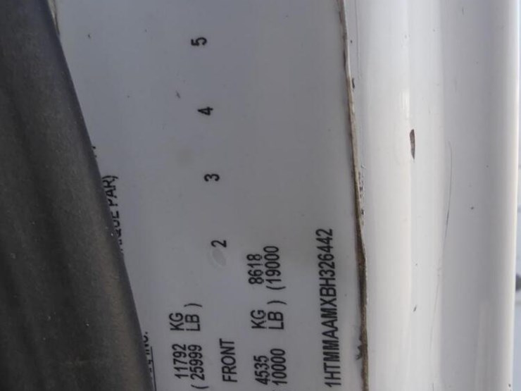 2011-international-durastar-4300-image-18