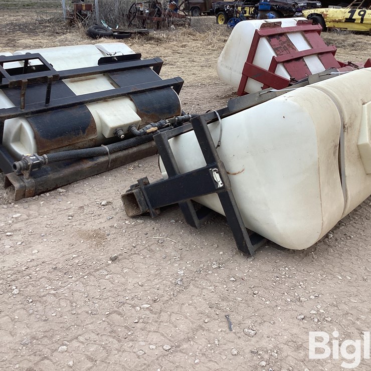 Wylie 250-Gallon Saddle Tanks