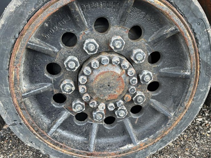 caterpillar-gc70k-image-19