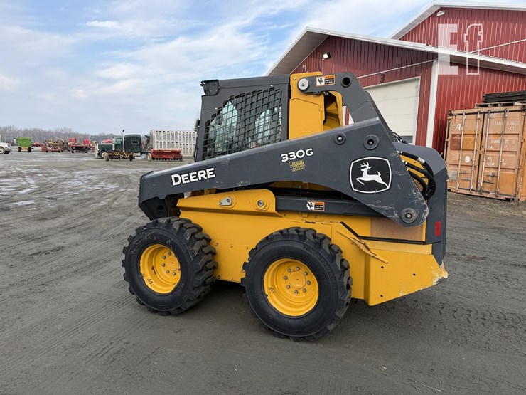 2024-deere-330g-image-5