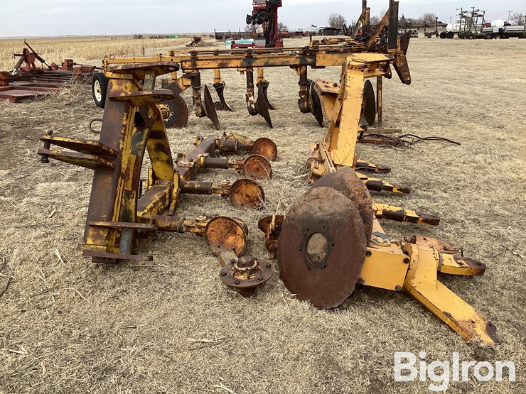 baker-reversible-disc-plows-image-4