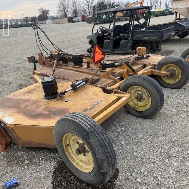 WOODS BAT WING MOWER 17