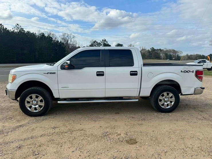 2012-ford-f150-xlt-image-2