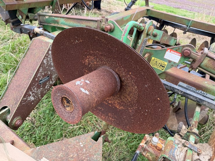 john-deere-630-image-31