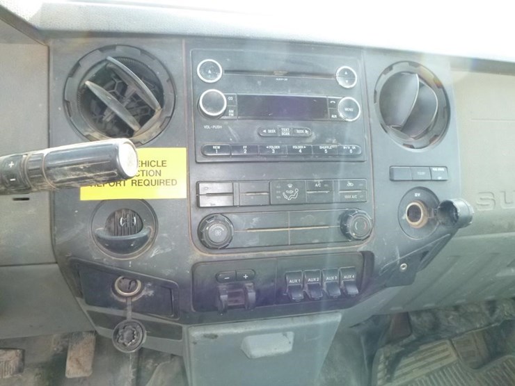 2011-ford-f550-image-10