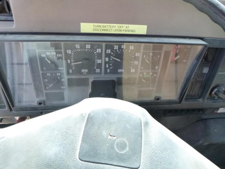 1995-international-4900-image-9