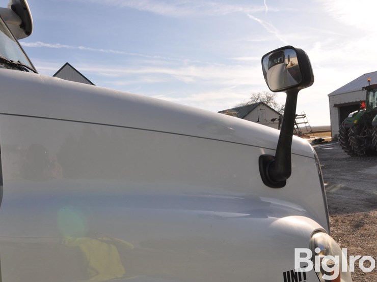 2016-freightliner-cascadia-125-image-14