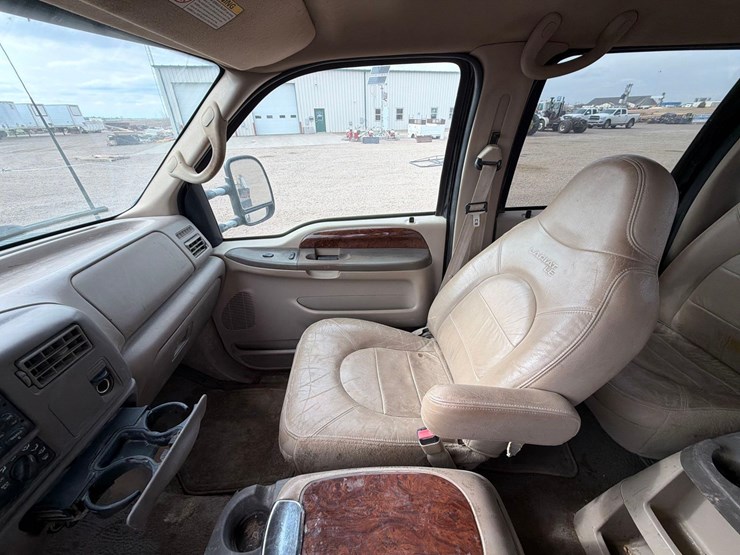 2000-ford-f350-image-22