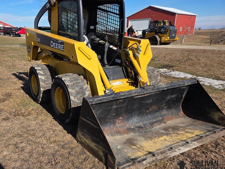 john-deere-325-image-3