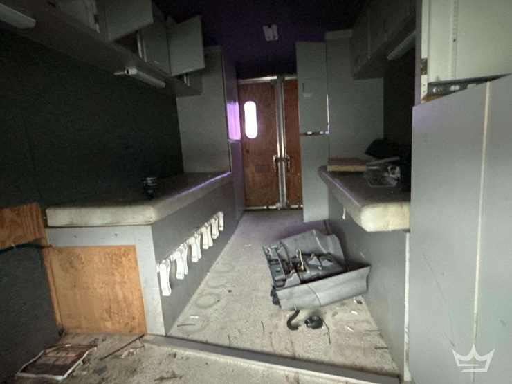 2001-ford-e450-image-23