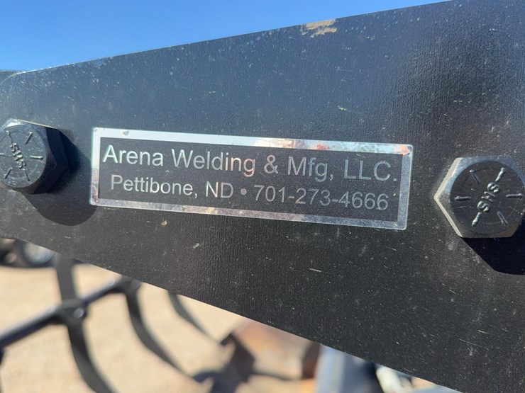 2007-new-holland-tv145-image-9