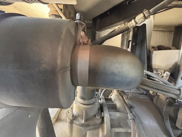 2011-ingersoll-rand-p185-image-13