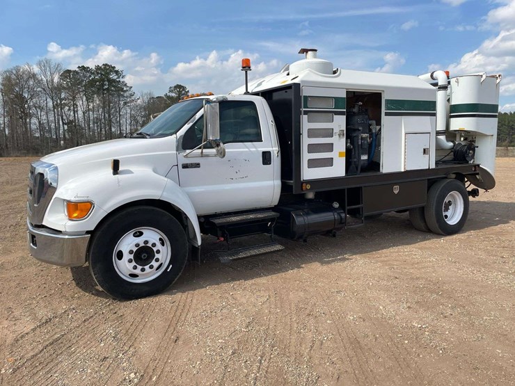 2001-ford-f650-image-1