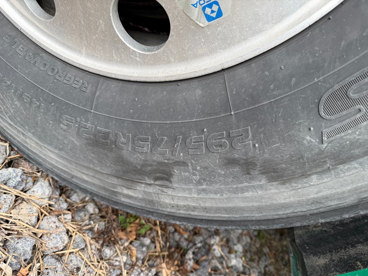 #40990-•-2019-freightliner-cascadia-s/a-daycab-truck-tractor-vin:-3akjgbdv5ksks6034-image-10