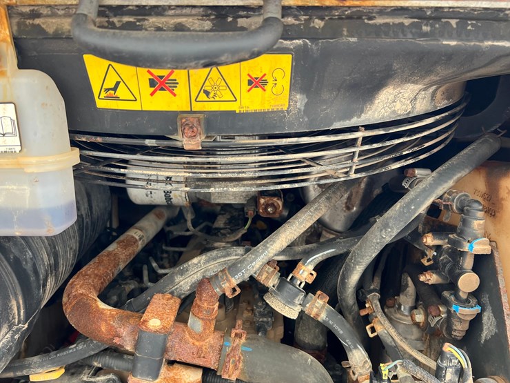 2021-bobcat-s66-image-36