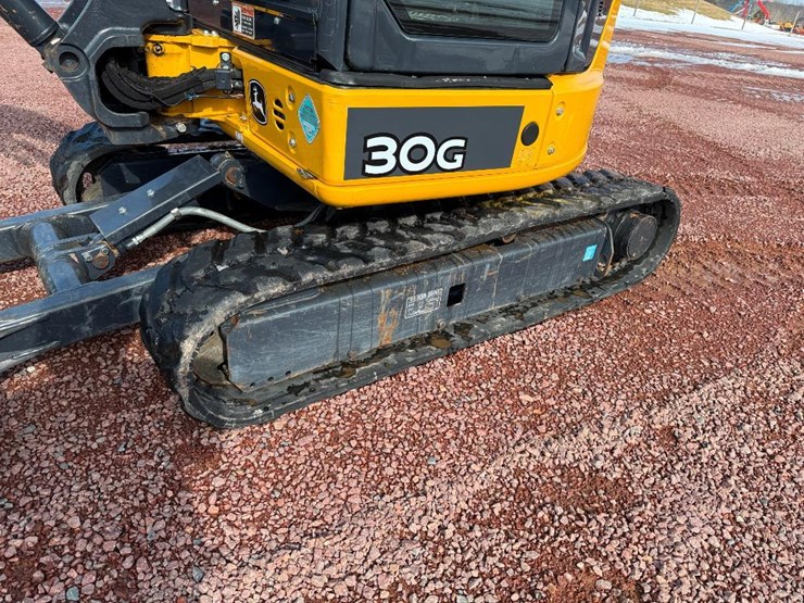 2021-deere-30g-image-7