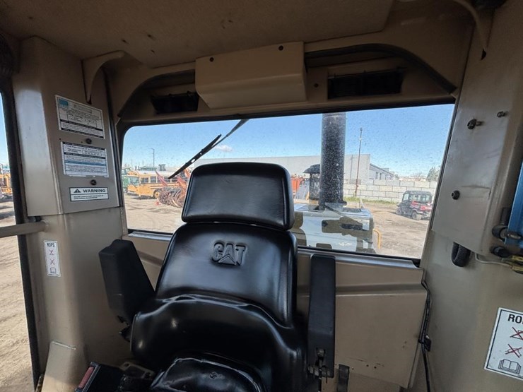caterpillar-143h-image-54