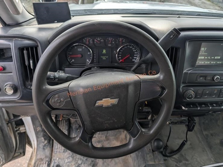 2017-chevrolet-silverado-3500-image-15