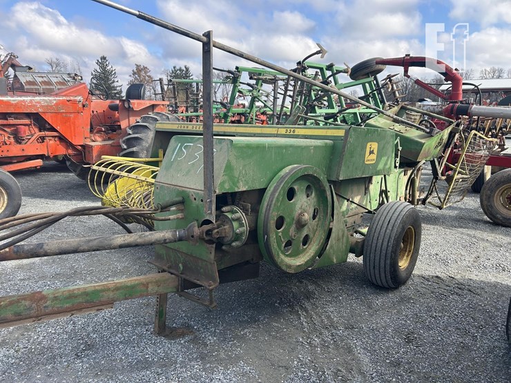 john-deere-336-image-3