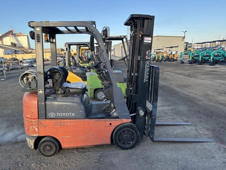 2004-toyota-7fgcu15-image-7