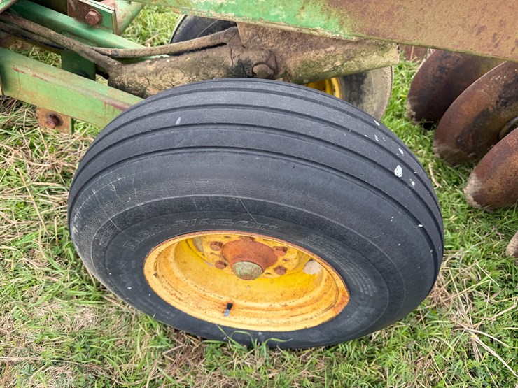 john-deere-630-image-6