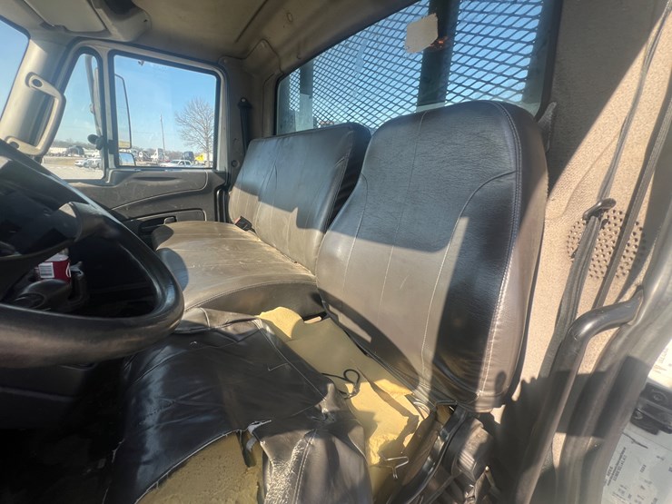 2015-international-4300-image-27