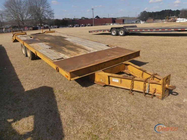 tag-trailer:-pintle-hitch,-t/a,-dovetail,-manual-folding-ramps-image-1