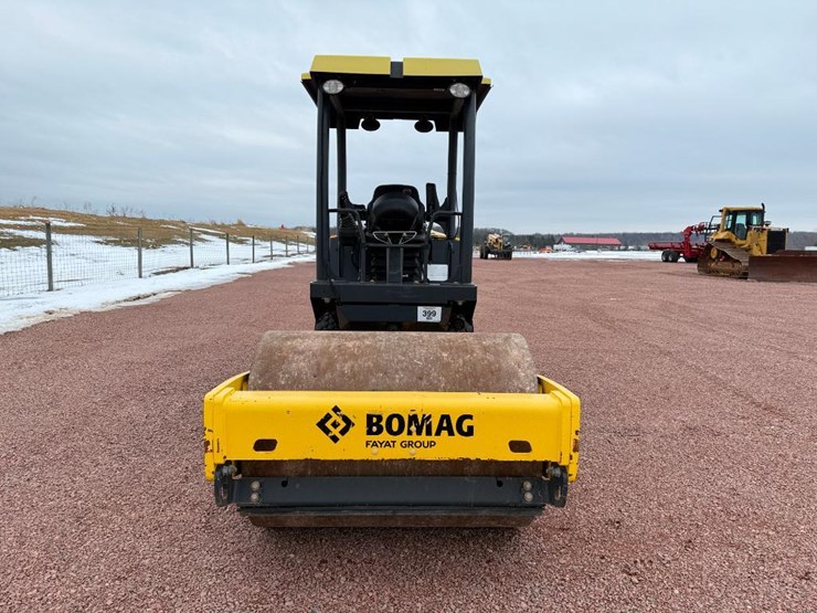 bomag-bw145dh-5-image-2