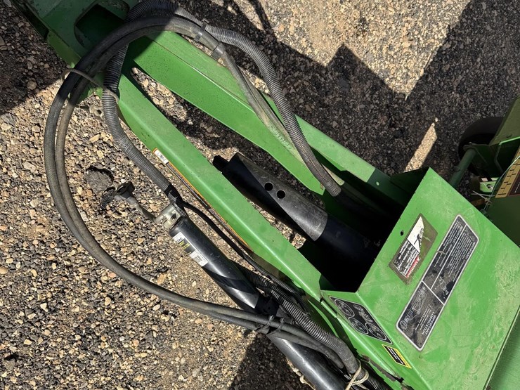 2007-john-deere-568-image-8