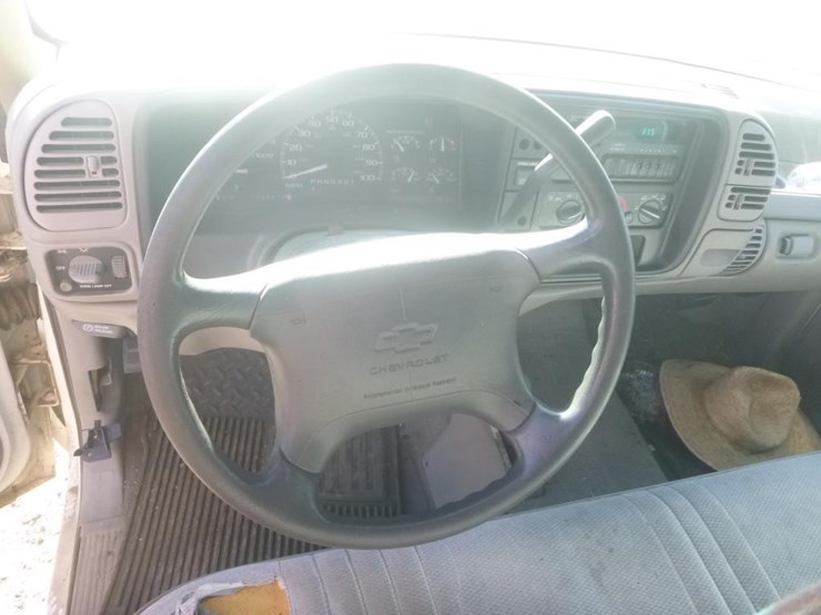 1995-chevrolet-1500-image-17