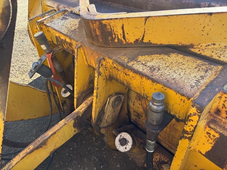 2007-komatsu-wa200-5-image-12