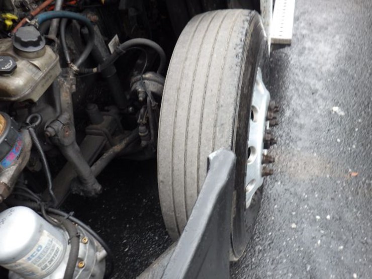 2016-freightliner-cascadia-125-image-26