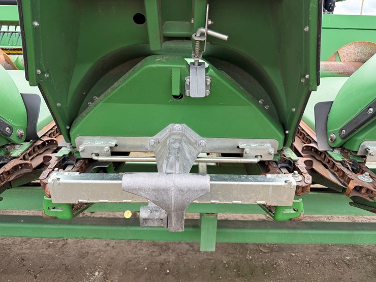 john-deere-c8r-image-35